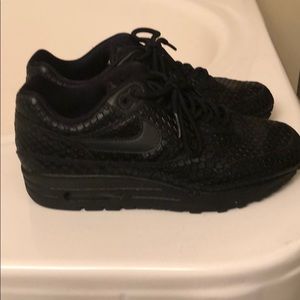 Last chance Women’s Nike air max